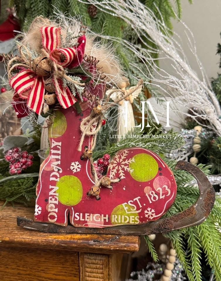 Wonky Jumbled Ice Skate Shelf Sitter #371