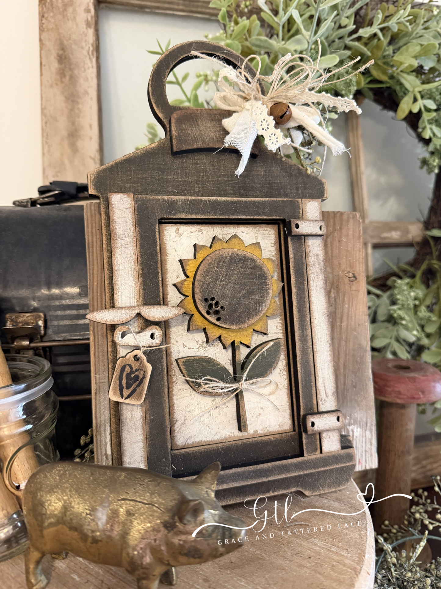 Tattered Lantern Sunflower Insert (Large Interchangeable) #549