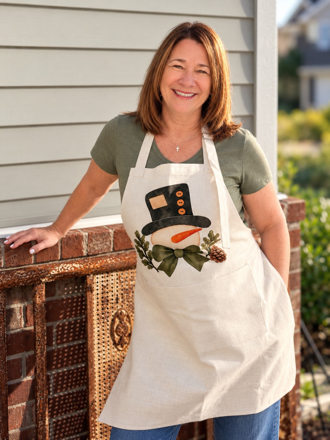 Snowman standard apron, worn, full length