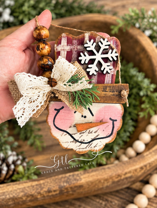 Rustic Plaid Scalloped Snowman Ornament DIY Wood Kit 782