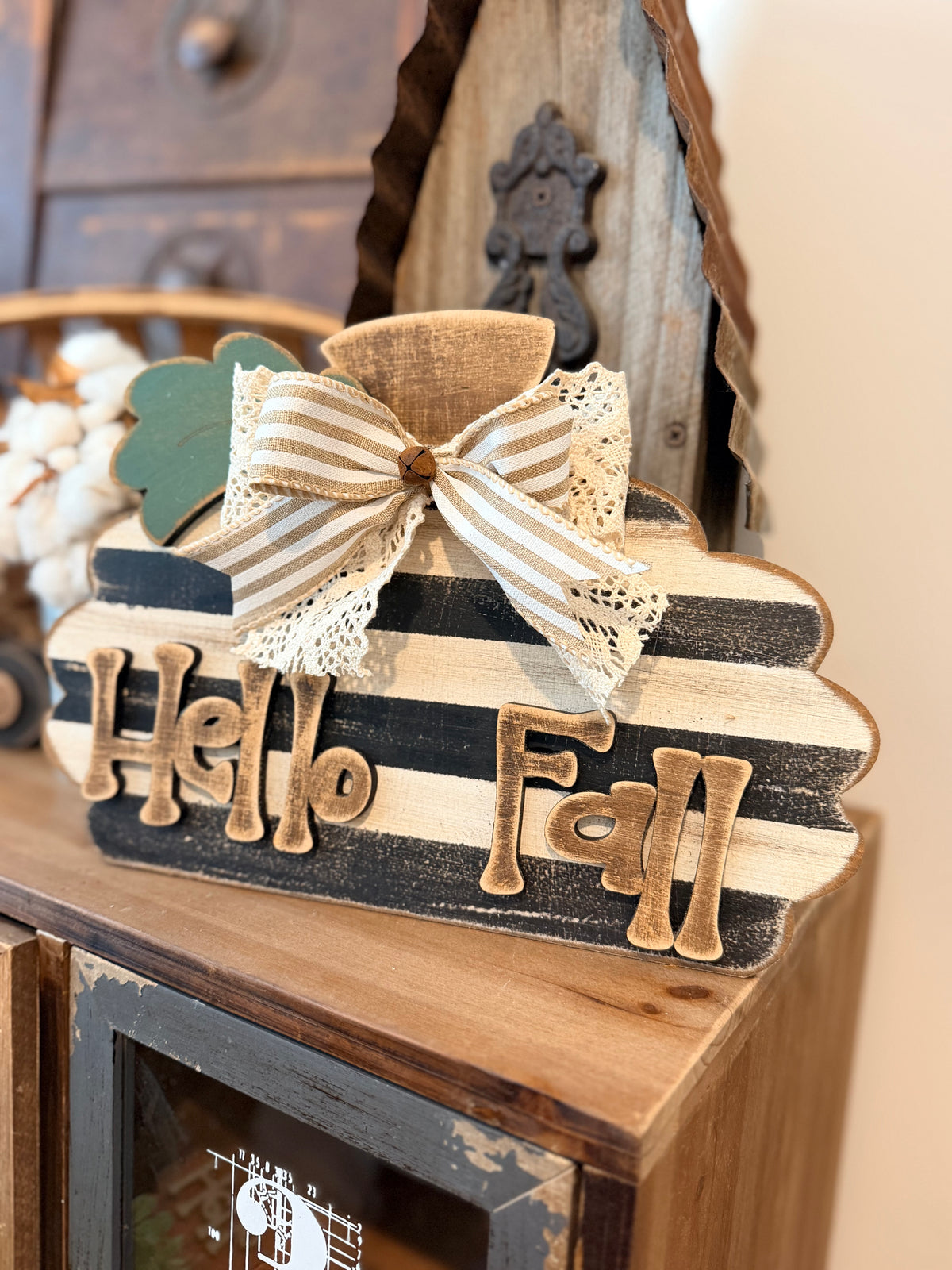 Wonky Scalloped Hello Fall Pumpkin DIY Wood Kit 750