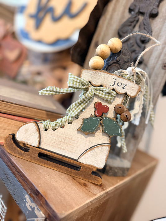 Vintage Rustic Ice Skate with Holly Berry Ornament DIY Wood Kit 788