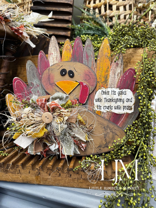 Tattered and Jumbled Turkey with Wonky Round Feathers 304