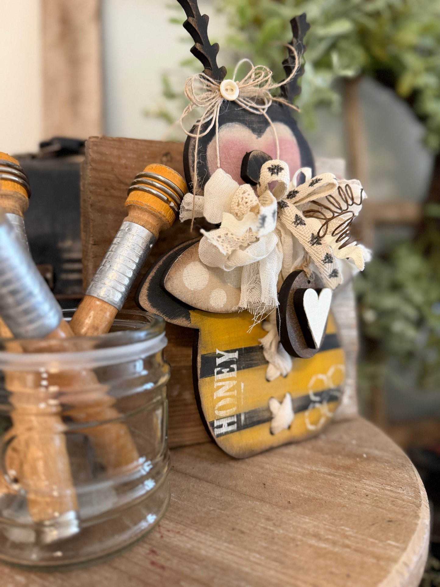 Wonky Stitched Cupid Bee 485