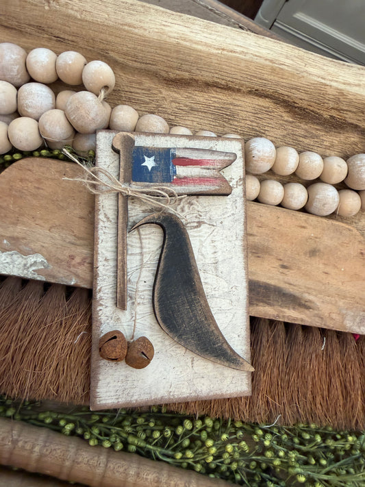 Tattered Crow with Flag Insert (Large Interchangeable) #555