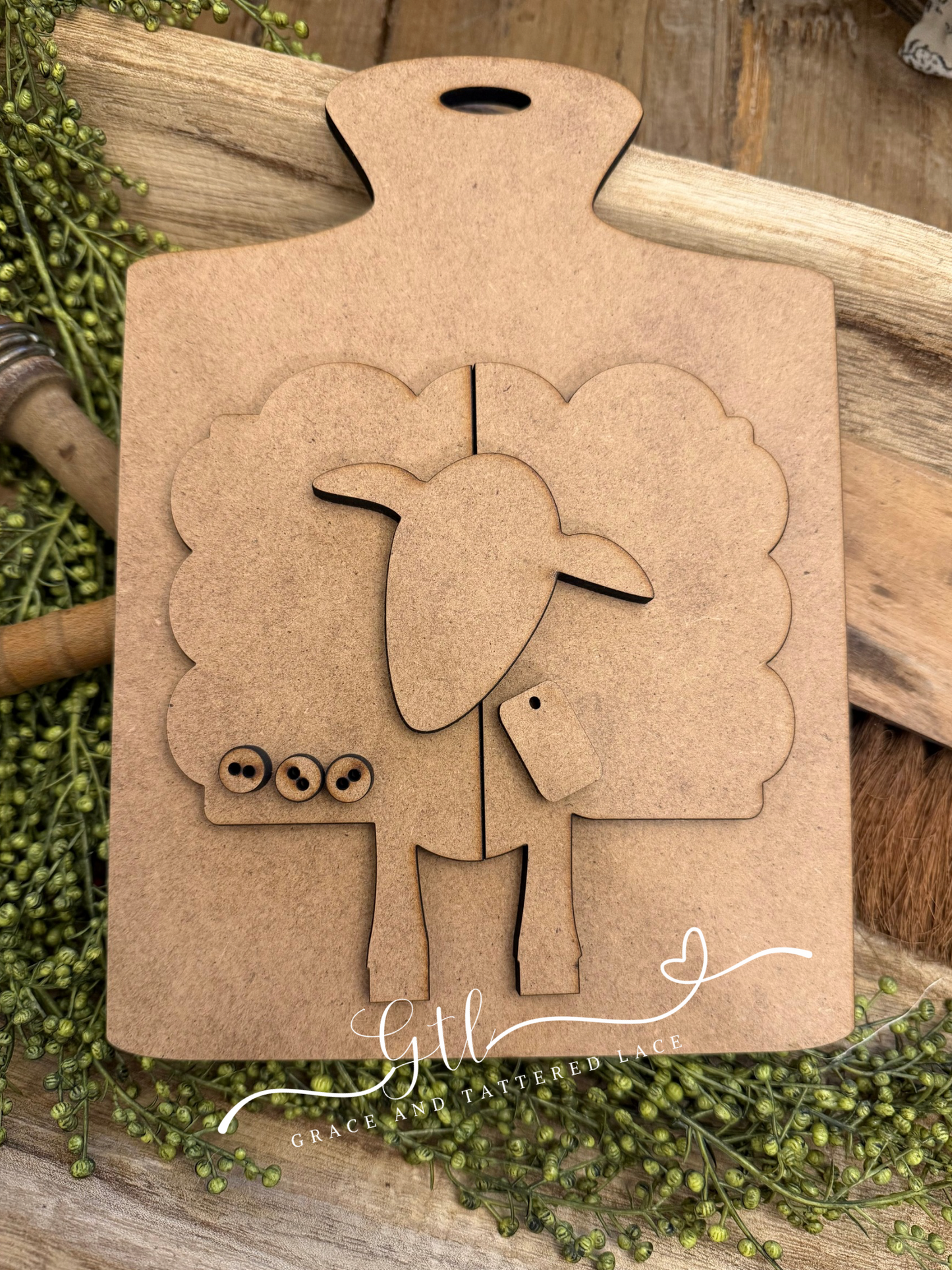 Rustic Split Sheep with Bread Board #432