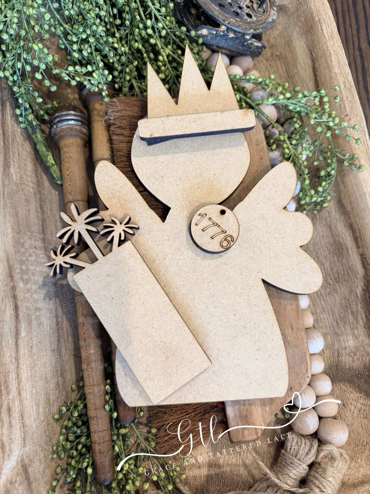 Wonky Rustic Liberty Angel with Firework #591