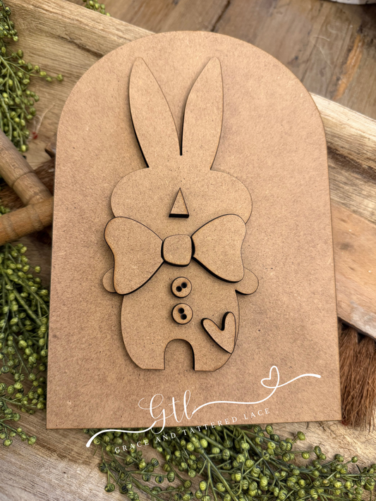 Wonky Bow Tie Bunny Insert for oval frame #416