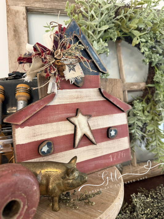 Tattered Barn Birdhouse #573