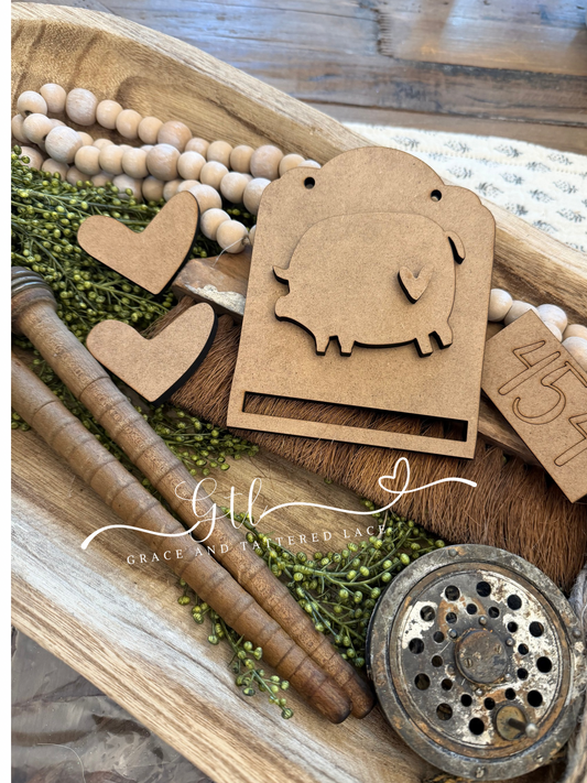 Rustic Pig Rag Flag with Hearts Dough Bowl Filler #454