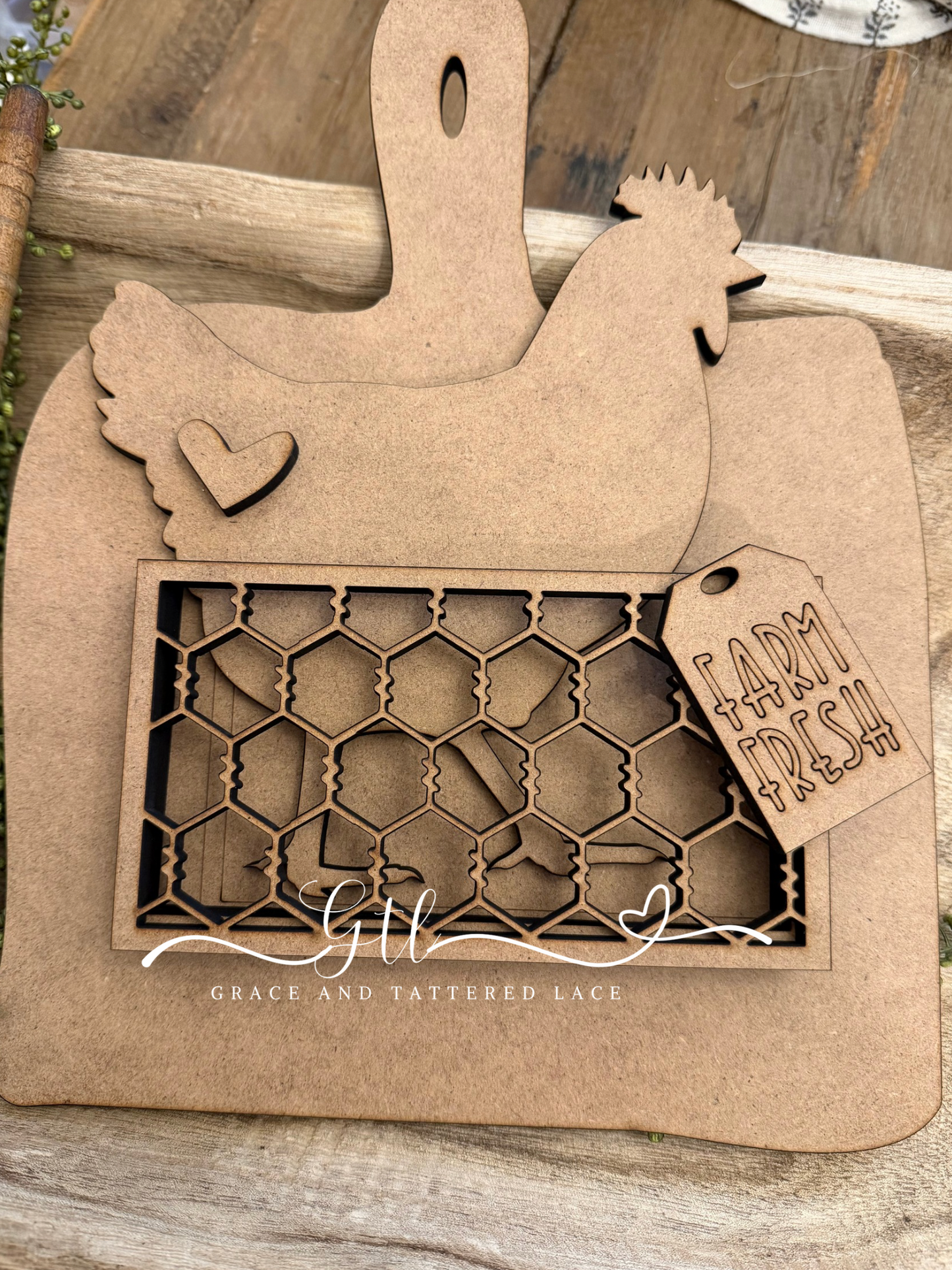 Chicken Insert and Farm Fresh Tag ONLY (Fits interchangeable breadboard)#443