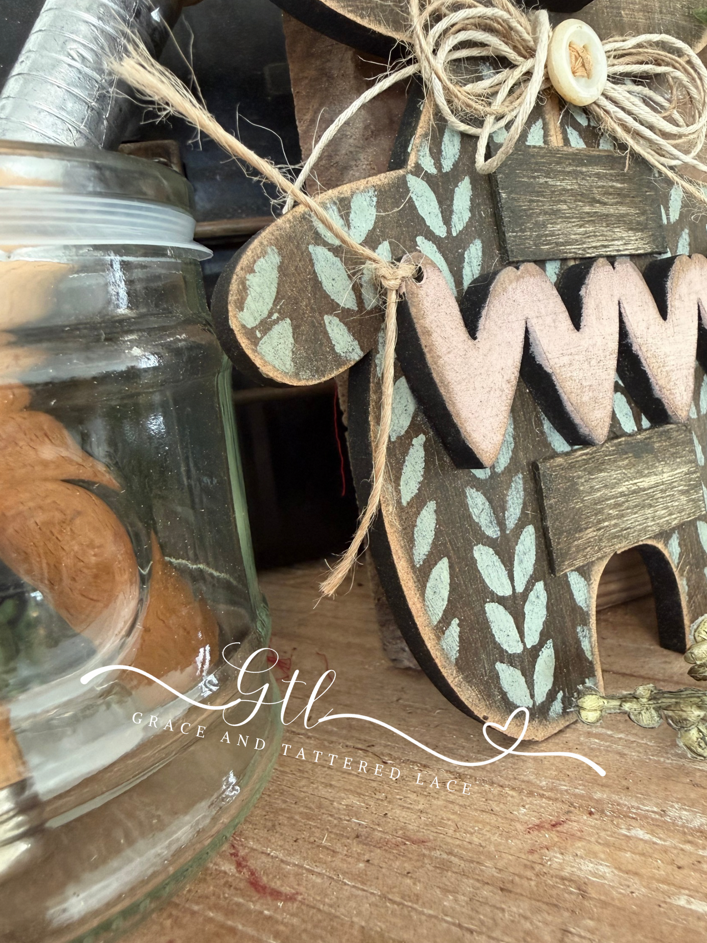 Wonky Split Bunny with Heart Banner #429