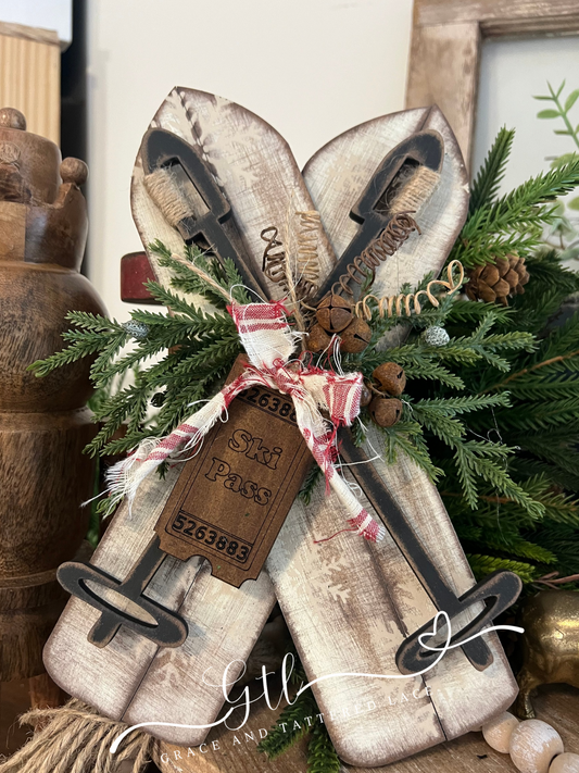 Wonky Vintage Ski Set #368