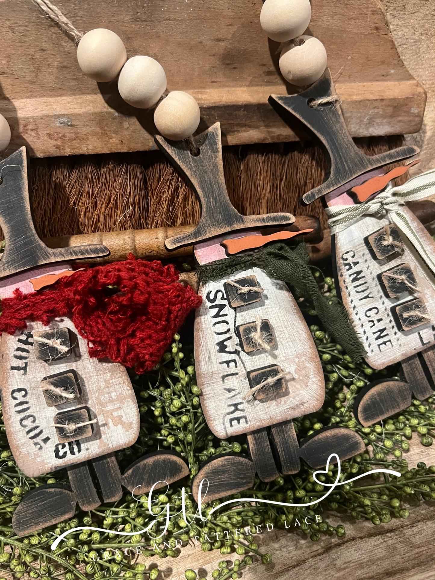 Wonky snowman with Big Shoes & Hat Ornament set (3 pieces ) #335