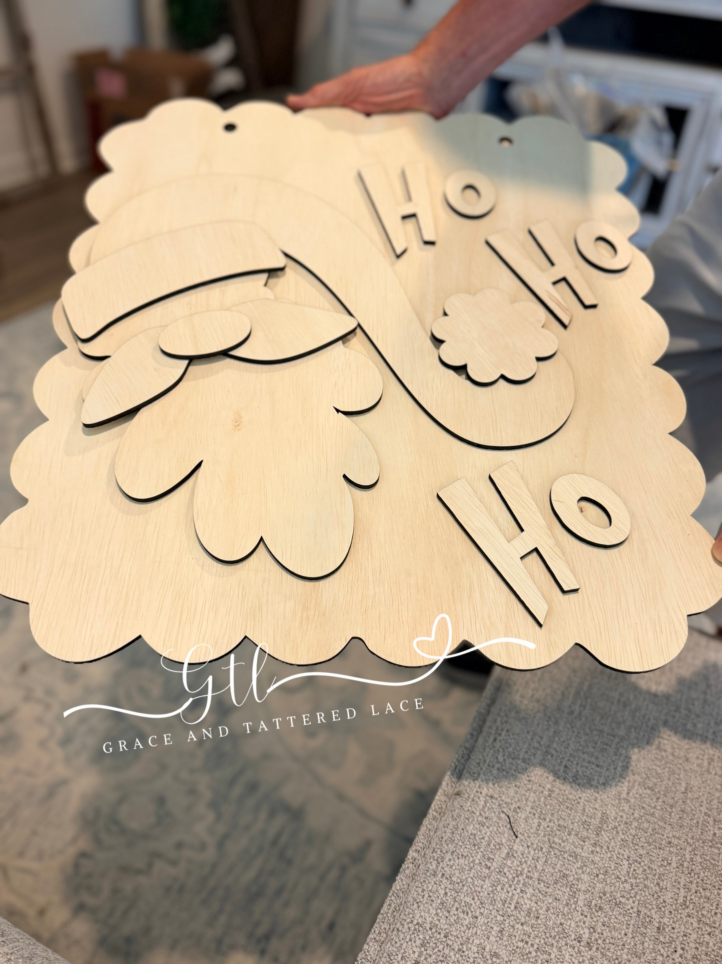 Wonky Whimsical Santa on Scalloped Board Door Hanger DIY Kit 734