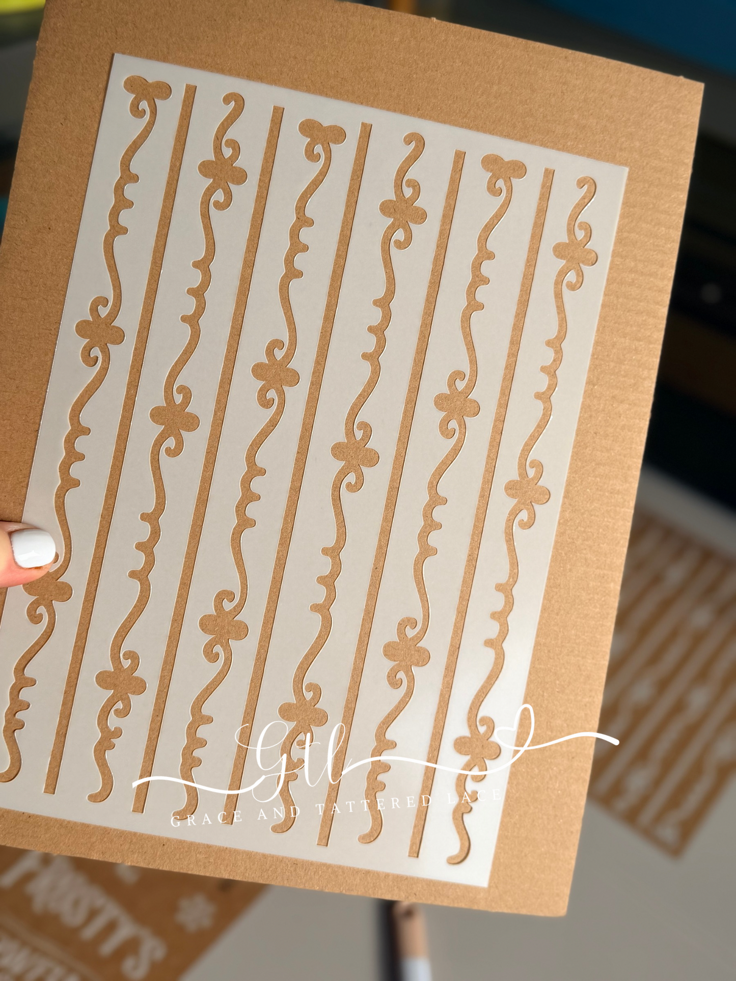 Wonky Vintage Flourishes Stencil #741