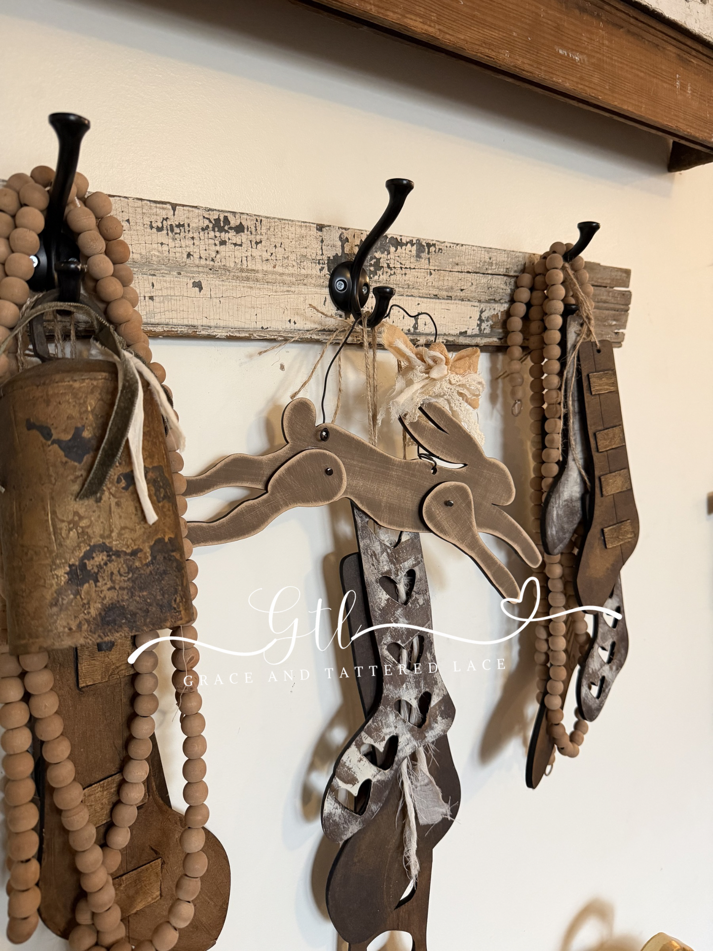 Running Hare Hanger #522