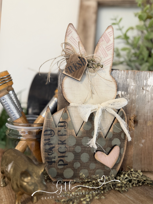 Rustic Bunny in an Egg Shelf Leaner #494