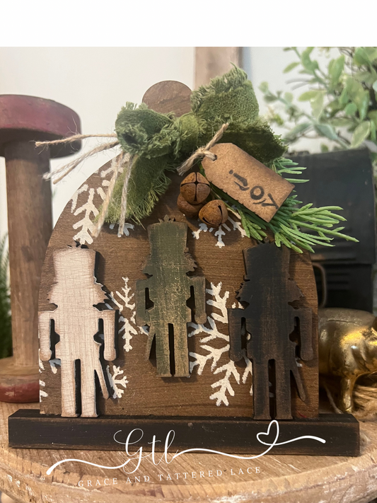 Cloche Nutcracker Shelf Leaner #374