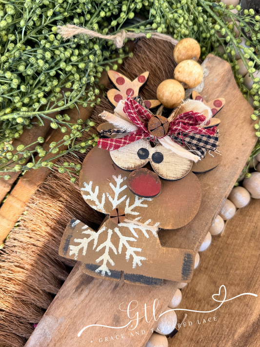 Wonky Big Eye Reindeer Ornament 697