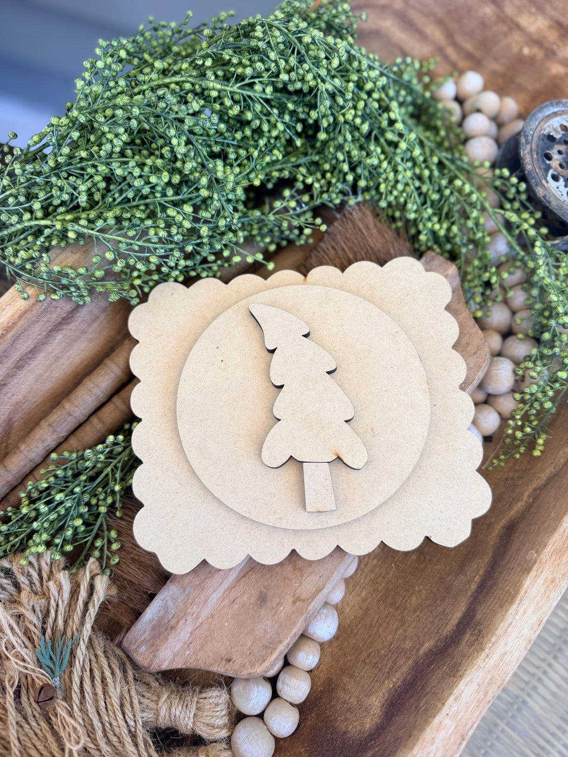 Unpainted Wonky Christmas Tree Scalloped Sign 780 DIY wood kit